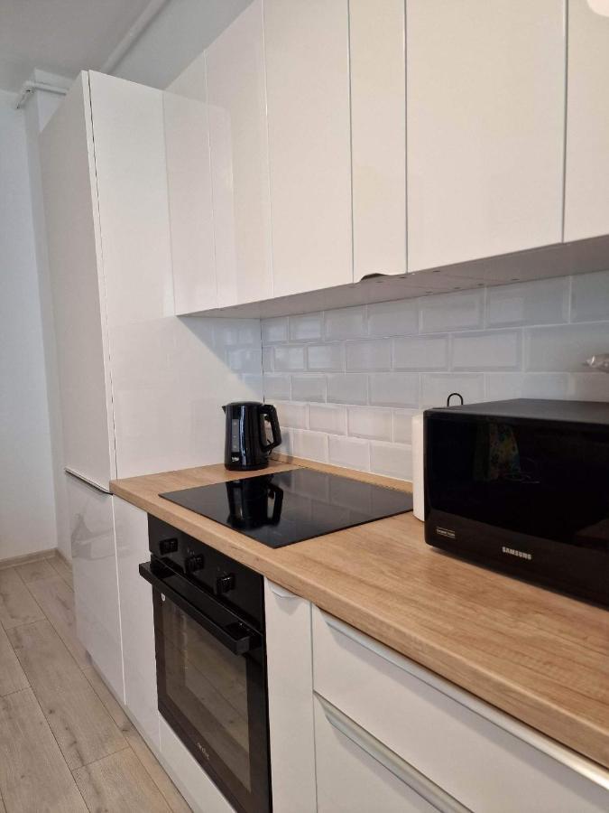 Cozy Corner Apartment Брашов Екстериор снимка