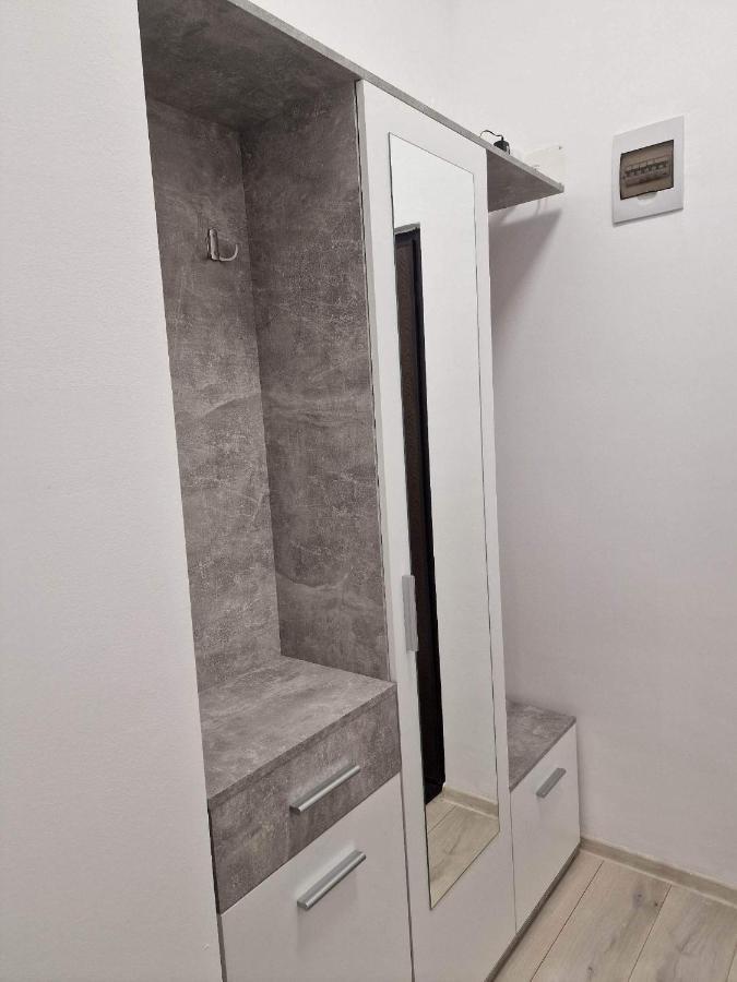Cozy Corner Apartment Брашов Екстериор снимка