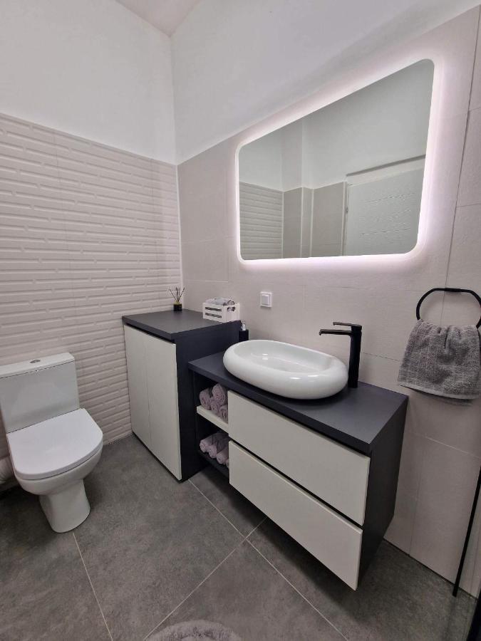 Cozy Corner Apartment Брашов Екстериор снимка